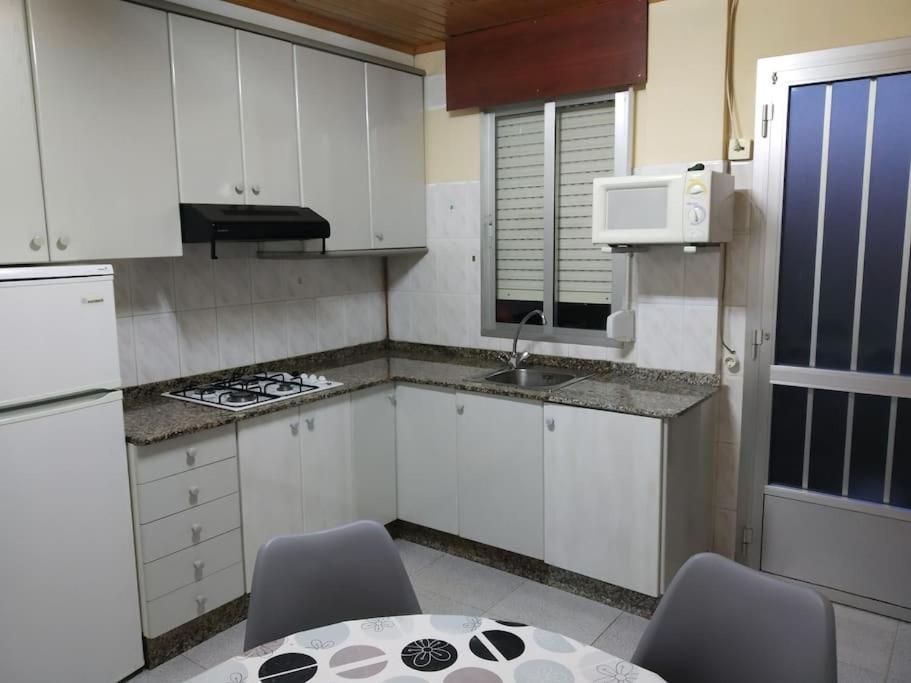 Apartamento Con Terraza Y Vistas Al Mar Bueu Luaran gambar